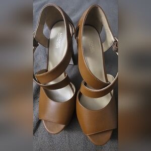 Michael Kors 8.5